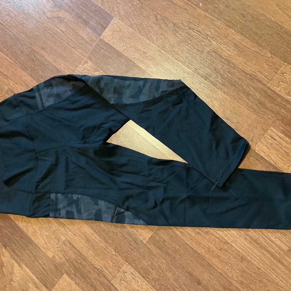 NWT Zyia capri